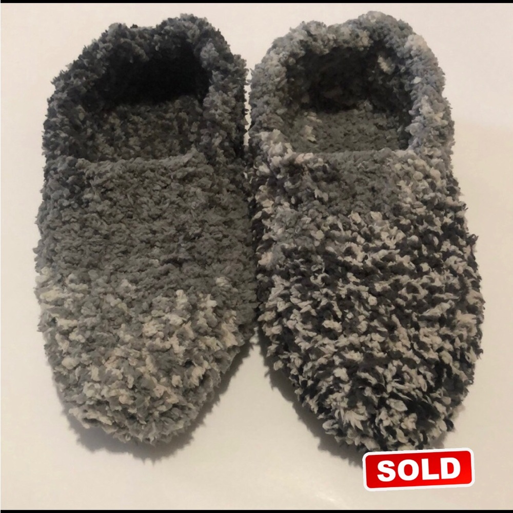 New Unisex washable indoor slippers with a closed back Handmade Crochet